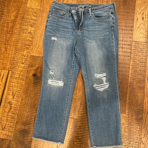 Universal Thread | Jeans | Universal Thread Crop Jeans | Poshmark